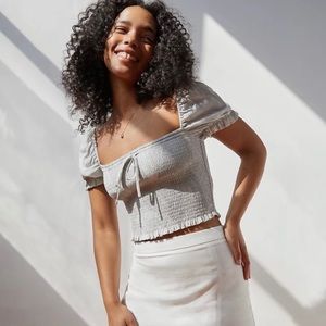 Aritzia Wilfred smocked blouse in blue XS